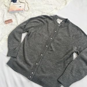 Vintage Pearl Button Elegant Faux-Cashmere Cardigan in Light Gray